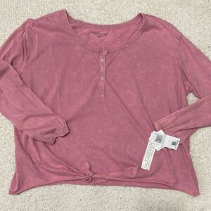 NWT- Rebellious One- 1X